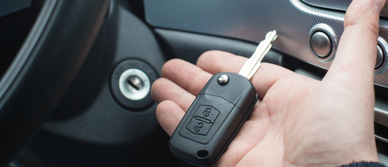 Car locksmith Apple Valley