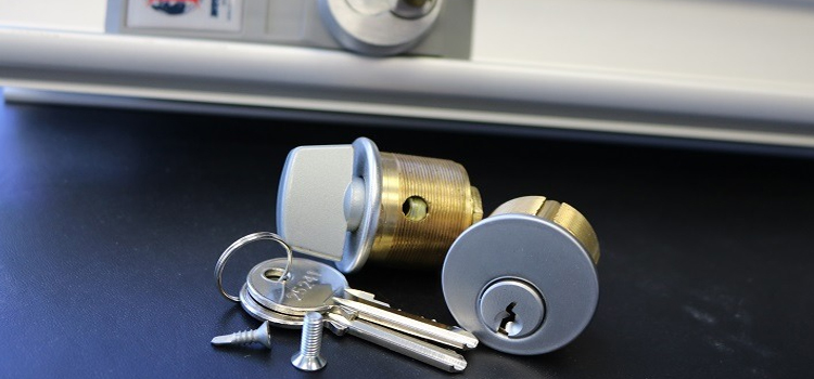 Commercial Lock Installation Apple Valley